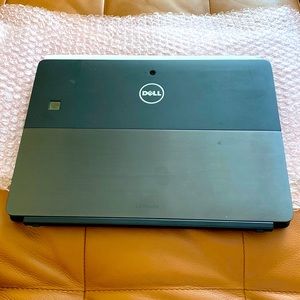 Dell latitude,12.3 screen size,Windows 11,Touchscreen,256GB,Wifi-cellular